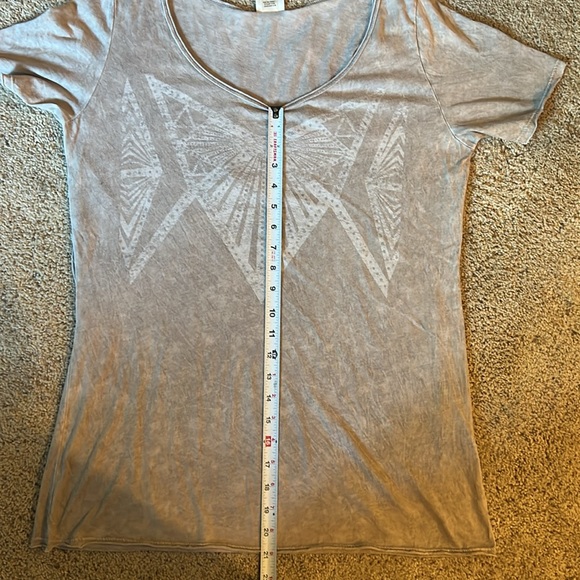 Daytrip top with fun back! - Picture 10 of 11